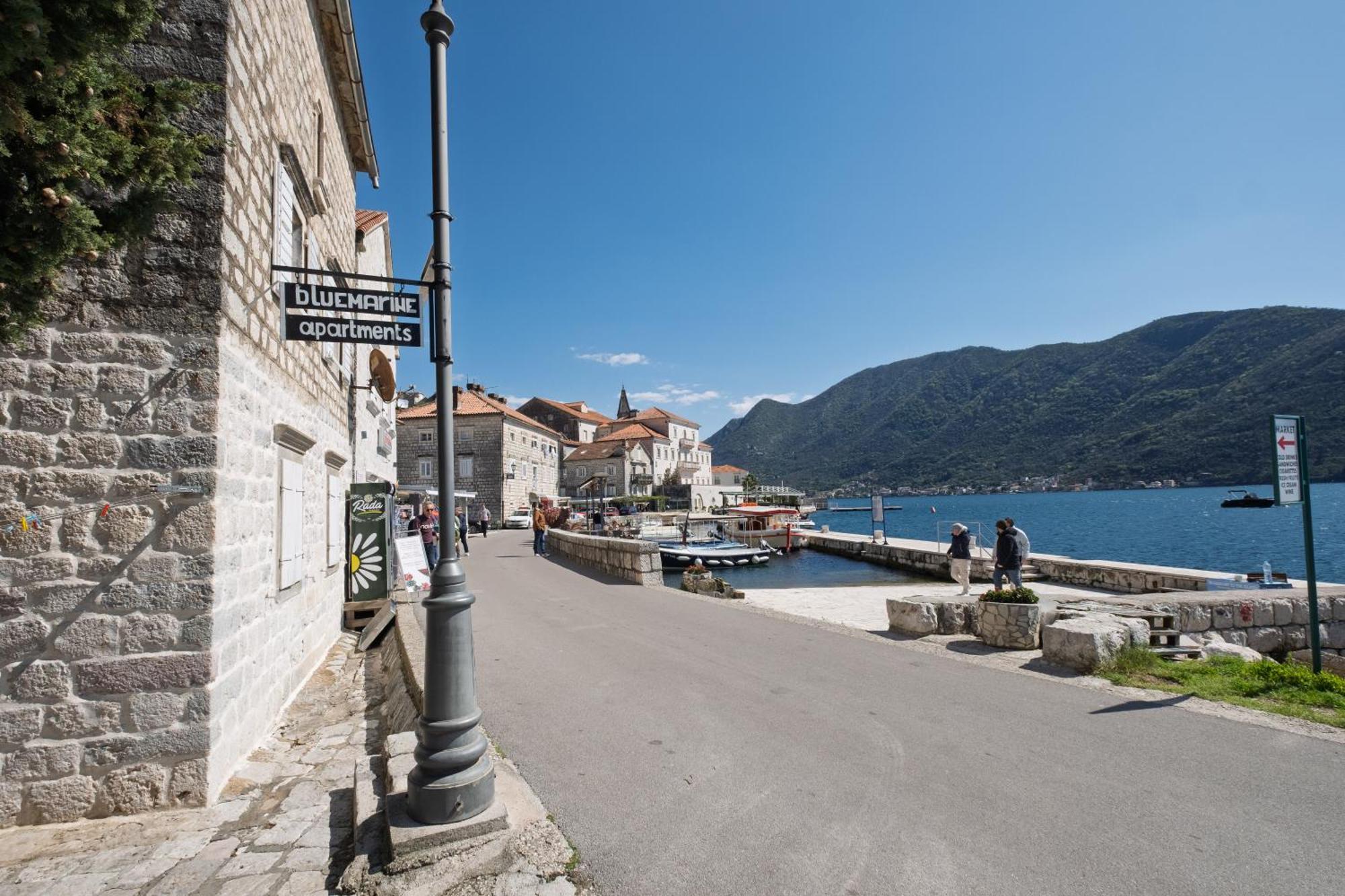 Bluemarine Rooms & Apartments Perast Buitenkant foto