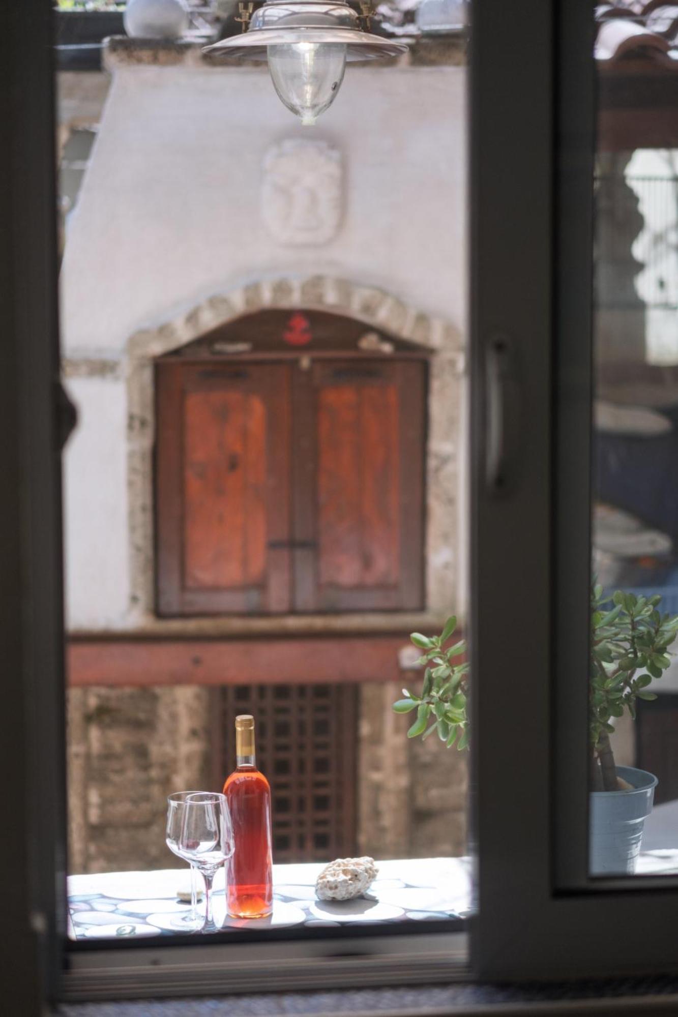 Bluemarine Rooms & Apartments Perast Buitenkant foto