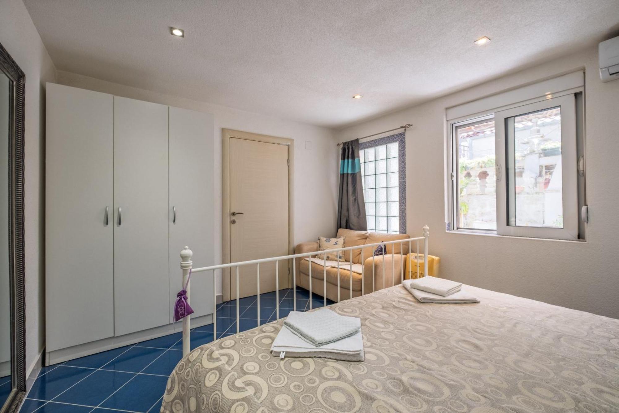 Bluemarine Rooms & Apartments Perast Buitenkant foto